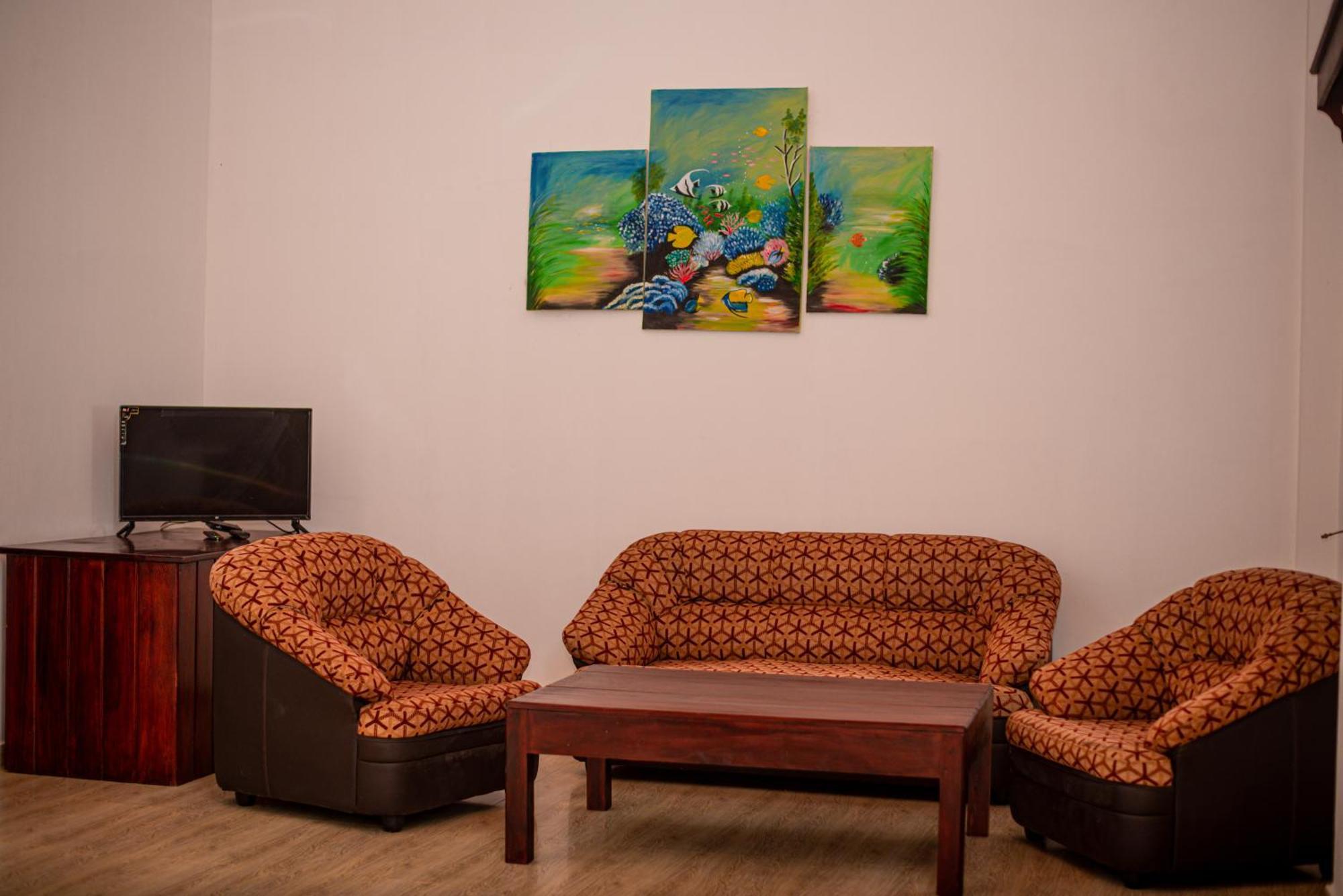 Sundowners Guesthouse Хиккадува Номер фото
